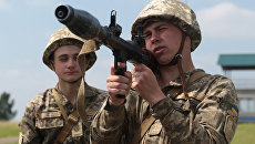 «Поддержать нашего союзника — Украину».  О чем «забывают» упомянуть западные СМИ