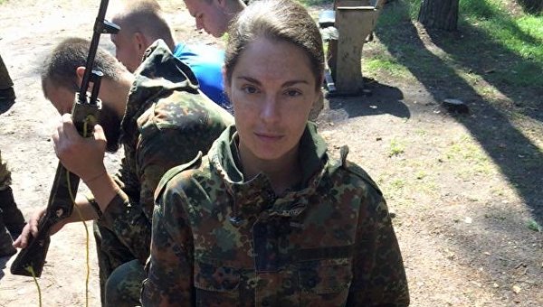 От Болотной площади – в террористы «Правого сектора»: история россиянки Насти Леоновой От Болотной площади – в террористы «Правого сектора»: история россиянки Насти Леоновой