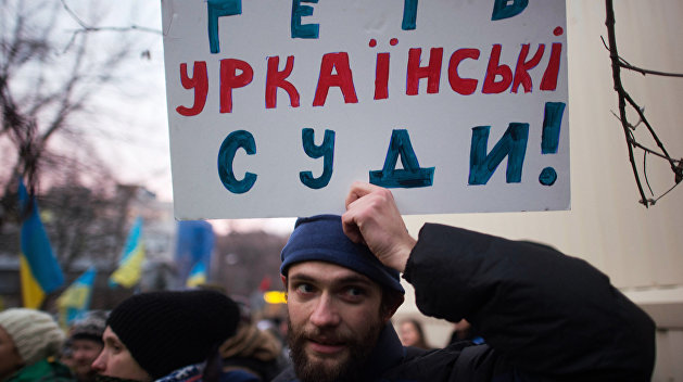 Убийцу украинского журналиста освободили в зале суда Убийцу украинского журналиста освободили в зале суда