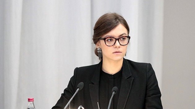 Девушки на выход: Кабмин уволил замминистра Авакова Анастасию Дееву Девушки на выход: Кабмин уволил замминистра Авакова Анастасию Дееву