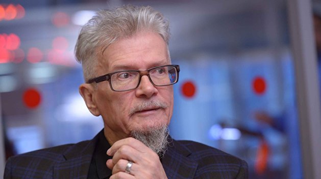 Автопортреты на фоне эпохи: К юбилею Эдуарда Лимонова Автопортреты на фоне эпохи: К юбилею Эдуарда Лимонова