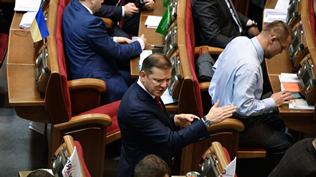 Законопроект «О деоккупации Донбасса» не устраивает ни радикалов, ни оппозицию Законопроект «О деоккупации Донбасса» не устраивает ни радикалов, ни оппозицию