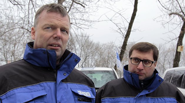 Заместитель главы СММ ОБСЕ на Украине попал под обстрел в Донбассе