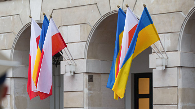 В 2016 году отношения Украины и Польши были худшими со времен независимости В 2016 году отношения Украины и Польши были худшими со времен независимости