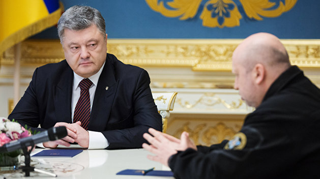 Шуфрич подал в ГПУ заявление с обвинениями Порошенко и Турчинова в госизмене Шуфрич подал в ГПУ заявление с обвинениями Порошенко и Турчинова в госизмене