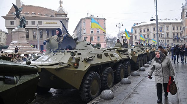 Политолог Спиридонов рассказал о правовых последствиях введения военного положения Политолог Спиридонов рассказал о правовых последствиях введения военного положения