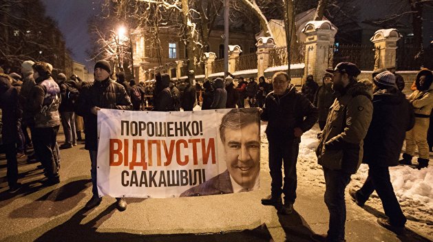 Соцсети: зачем Порошенко депортировал Михаила Саакашвили Соцсети: зачем Порошенко депортировал Михаила Саакашвили