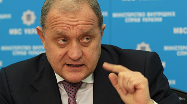 Могилев не хотел видеть Захарченко в своем кресле в МВД Украины, но Янукович решил иначе Могилев не хотел видеть Захарченко в своем кресле в МВД Украины, но Янукович решил иначе
