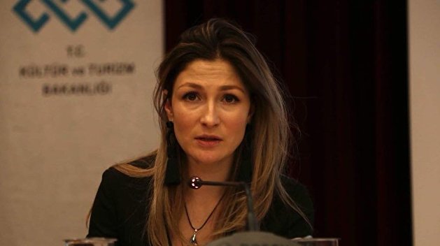Украинский замминистра хочет вернуть Крым с помощью армии Украинский замминистра хочет вернуть Крым с помощью армии