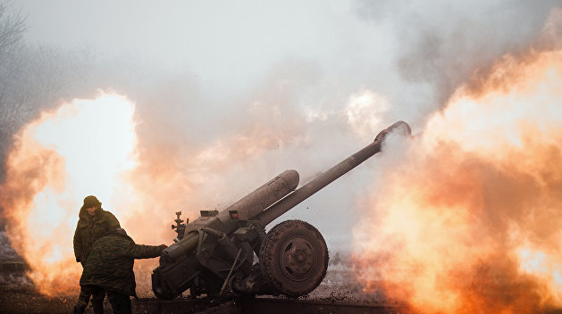 Обострение в Донбассе: ВСУ обстреливают Ясиноватую и несут потери