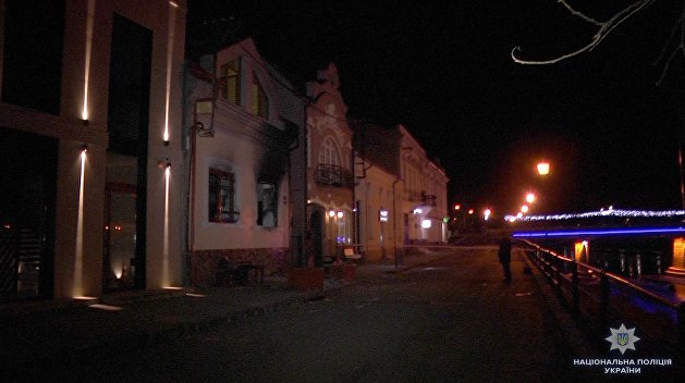 В Ужгороде подожгли офис Общества венгерской культуры В Ужгороде подожгли офис Общества венгерской культуры