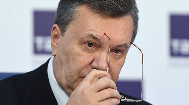 Янукович не смог защитить свою честь и достоинство от Луценко Янукович не смог защитить свою честь и достоинство от Луценко