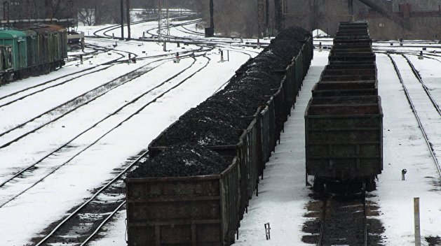 В Харьковской области разогнали блокаду железной дороги В Харьковской области разогнали блокаду железной дороги