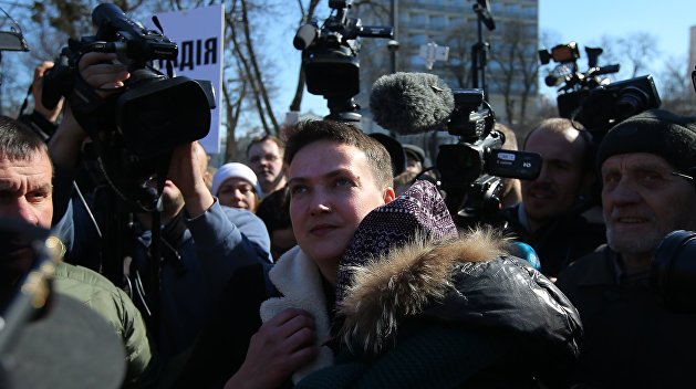 Как и зачем Порошенко с помощью Савченко взорвал политическую бомбу в Европе Как и зачем Порошенко с помощью Савченко взорвал политическую бомбу в Европе