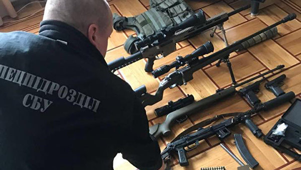 В Одессе изъяли крупный арсенал оружия В Одессе изъяли крупный арсенал оружия