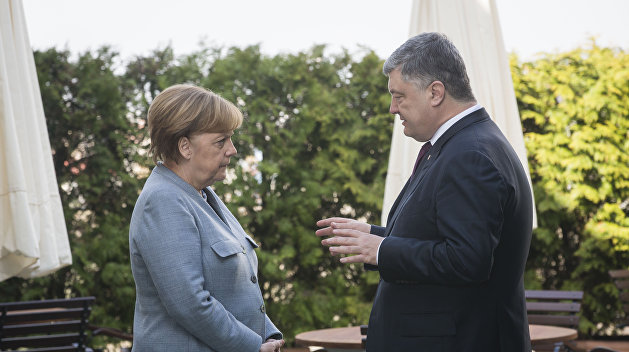 Порошенко — Меркель: За хлеб, за воду, Крым, Донбасс, свободу, спасибо вашему немецкому народу!