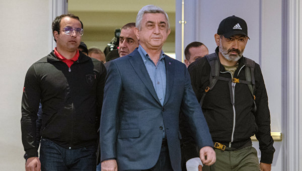 Большая энергетическая война: Что общего у протестов в Ереване и киевского Майдана Большая энергетическая война: Что общего у протестов в Ереване и киевского Майдана