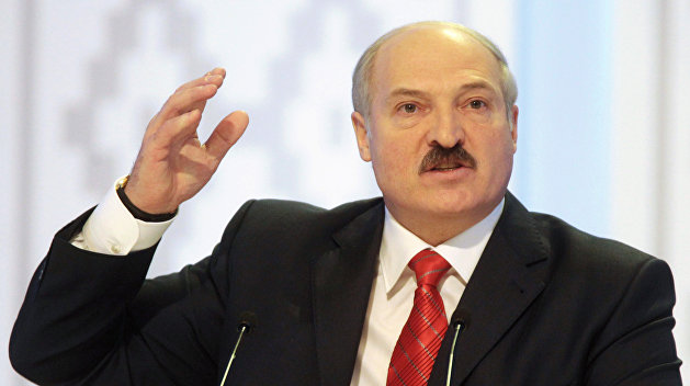 Лукашенко: Хватит ныть, а то перевернут как на Украине или в Армении, а потом на куски разорвут Лукашенко: Хватит ныть, а то перевернут как на Украине или в Армении, а потом на куски разорвут