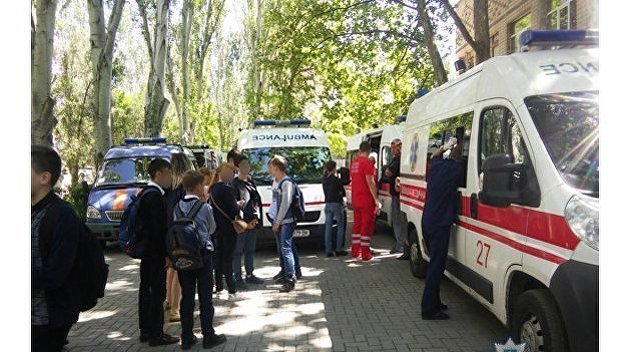 Два ребенка находятся в реанимации после отравления неизвестным веществом в Николаеве Два ребенка находятся в реанимации после отравления неизвестным веществом в Николаеве