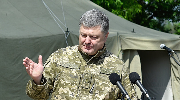 Порошенко отказался отменять АТО Порошенко отказался отменять АТО