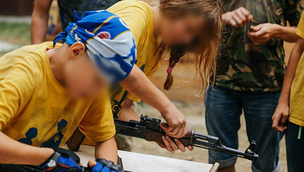 Повелители мух: отравленные дети и будущее Украины Повелители мух: отравленные дети и будущее Украины
