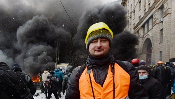 Захар Прилепин: Бабченко погубил наркотик дешевой популярности Захар Прилепин: Бабченко погубил наркотик дешевой популярности