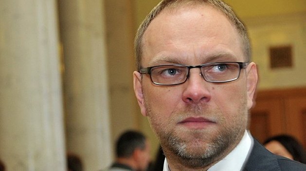 Власенко: Суды помогают Порошенко фальсифицировать выборы Власенко: Суды помогают Порошенко фальсифицировать выборы