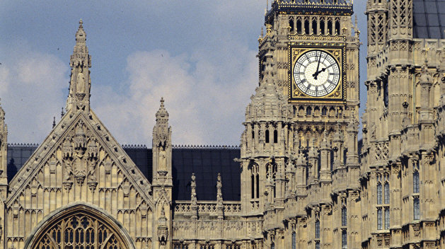 Британский парламентарий в панике из-за согласия Робби Вильямса спеть на открытии ЧМ-2018