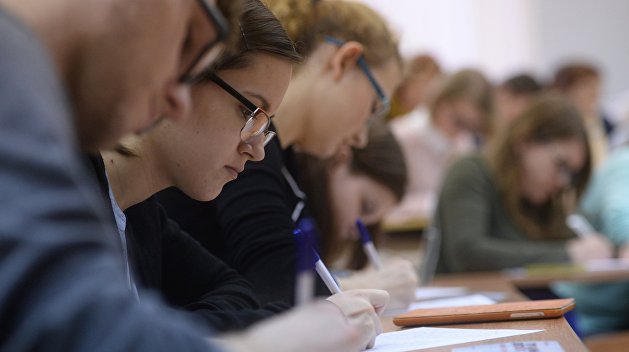 Студенческие будни: есть ли жизнь без стипендии Студенческие будни: есть ли жизнь без стипендии