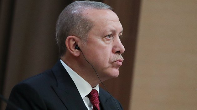 «Коммерсантъ»: Турецкая власть укрепилась в одном лице