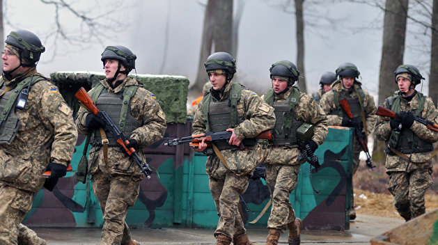 «Взгляд»: Реформа образования Украины нацелена на производство солдат