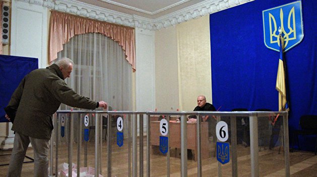 Москва лишила Киев права запретить российским наблюдателям работать на выборах Москва лишила Киев права запретить российским наблюдателям работать на выборах