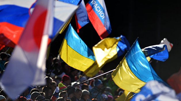 Больше половины украинцев считают русских братским народом Больше половины украинцев считают русских братским народом
