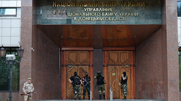 Разгоняют печатный станок: НБУ вводит в обращение банкноту номиналом 1 тысяча гривен Разгоняют печатный станок: НБУ вводит в обращение банкноту номиналом 1 тысяча гривен