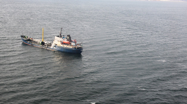 Украинское судно под чужим флагом вторглось в крымские воды