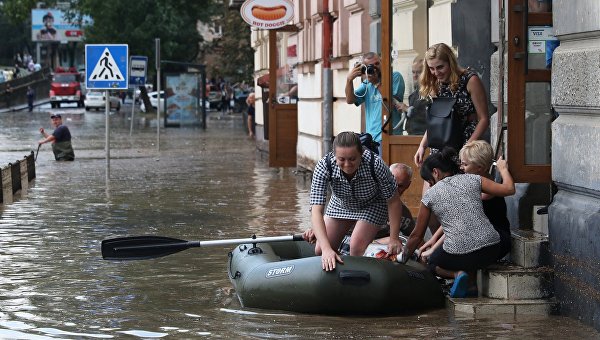 Потоп во Львове: На город обрушилась стихия. Фоторепортаж