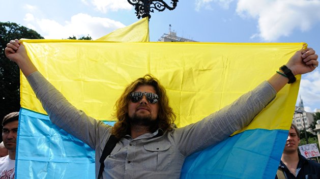 Почти 70% украинцев гордятся своим гражданством Почти 70% украинцев гордятся своим гражданством