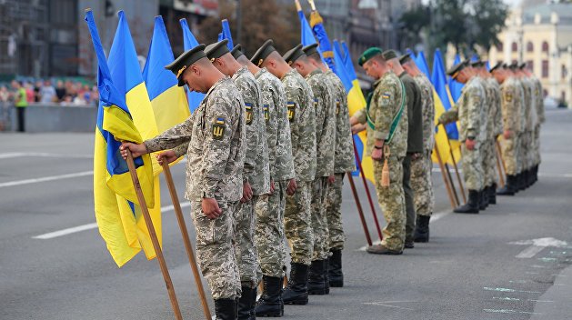 Бег в вышиванках и бандеровские приветствия: как Киев отпразднует День независимости