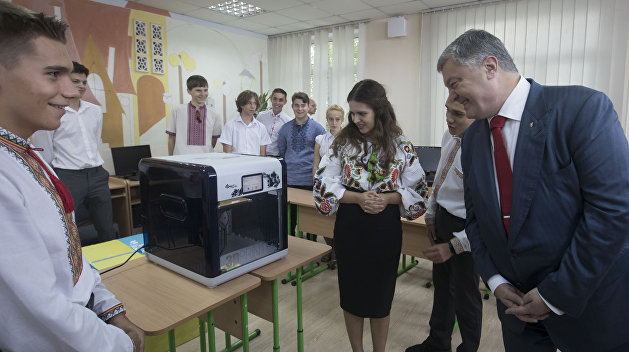 На Украине появилась угроза закрытия школ и сокращения учителей На Украине появилась угроза закрытия школ и сокращения учителей