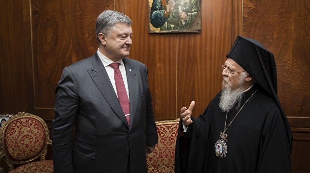 На финишной прямой: Порошенко провел встречу с экзархами Константинопольской церкви На финишной прямой: Порошенко провел встречу с экзархами Константинопольской церкви