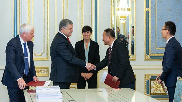 Порошенко рассказал, сколько денег Норвегия потратит на возвращение Крыма Украине Порошенко рассказал, сколько денег Норвегия потратит на возвращение Крыма Украине