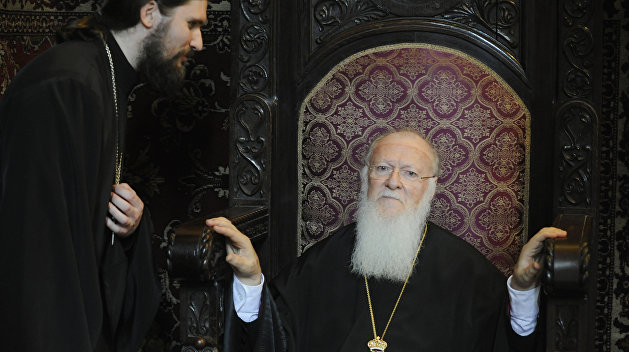 Константинополь втягивает Православие в «геополитические шахматы» - греческое духовенство