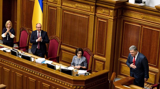 Бортник: Порошенко говорит сам с собой о том, что интересно ему, поэтому проигрывает Бортник: Порошенко говорит сам с собой о том, что интересно ему, поэтому проигрывает