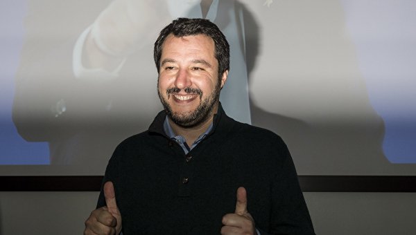 Глава МВД Италии Сальвини изданию Украина.ру: Если бы в мире был кто-то еще похожий на Путина Глава МВД Италии Сальвини изданию Украина.ру: Если бы в мире был кто-то еще похожий на Путина