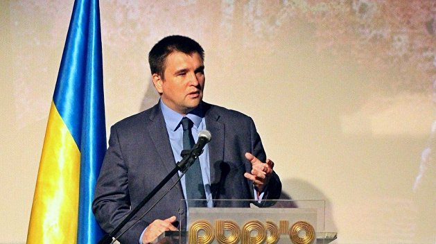 Климкин: Гражданам Украины опасно находиться на территории Белоруссии Климкин: Гражданам Украины опасно находиться на территории Белоруссии