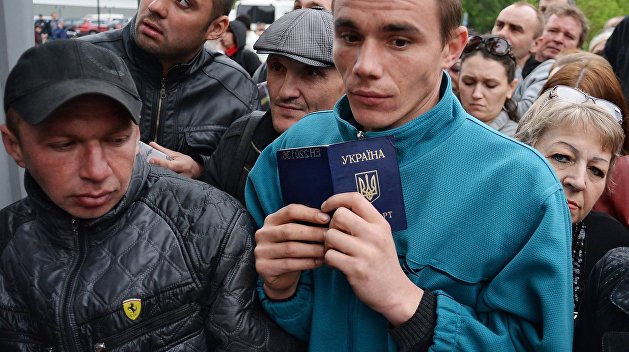 Депутат ГД: Нужно позволить бывшим гражданам Украины работать на госслужбе в РФ Депутат ГД: Нужно позволить бывшим гражданам Украины работать на госслужбе в РФ