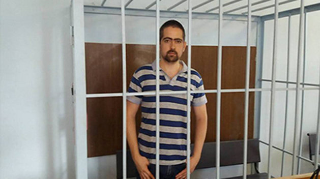 Год жизни в СИЗО. Суд отпустил журналиста Павла Волкова Год жизни в СИЗО. Суд отпустил журналиста Павла Волкова