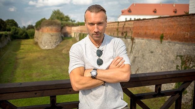 Певцы идут в политику: в Верховную Раду захотели Полякова, Винник и Павлик Певцы идут в политику: в Верховную Раду захотели Полякова, Винник и Павлик