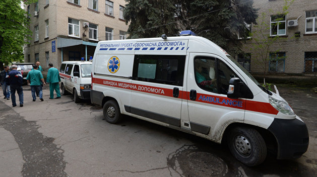 На Украине 12 человек попали в больницу после праздника в кафе На Украине 12 человек попали в больницу после праздника в кафе