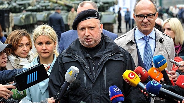 Турчинов: При военном положении не будет ни выборов, ни массовых протестов Турчинов: При военном положении не будет ни выборов, ни массовых протестов